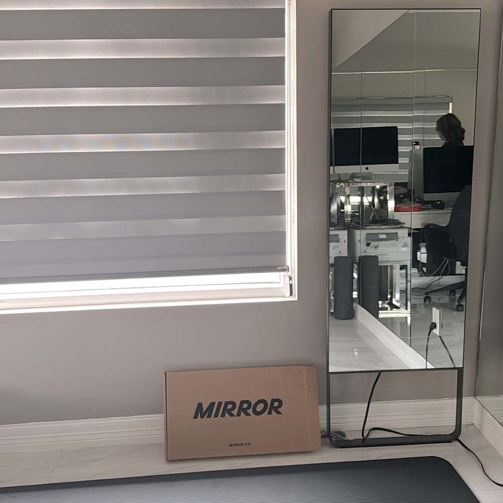 Mirror! Ideal for home or gim.